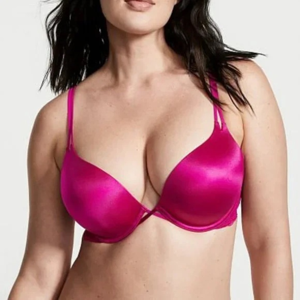 Victoria’s Secret ‘Very Sexy’ racerback push up bra 32DD